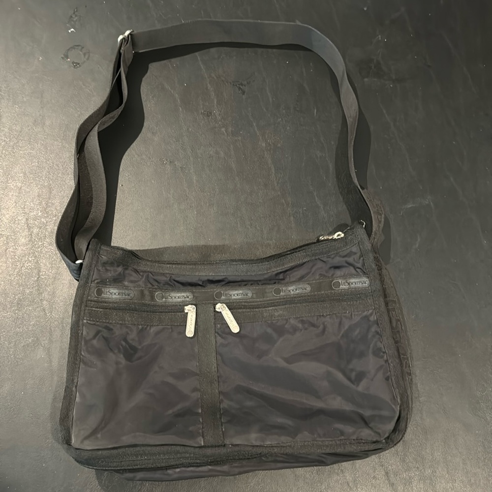 LESPORTSAC Deluxe Everyday Bag Solid Black Expandable Crossbody Sling Bag